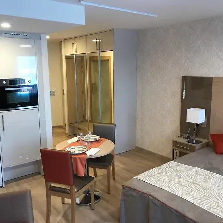 Apartment Zenao Montreuil- Croix De Chavaux *