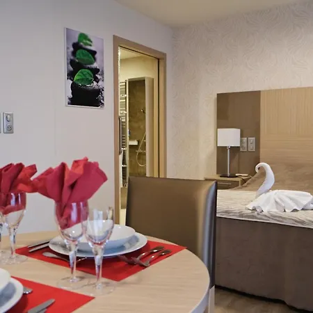 Zenao Montreuil- Croix De Chavaux Apartment