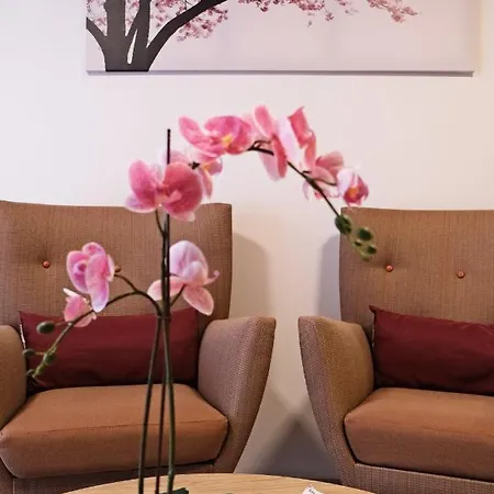 Zenao Montreuil- Croix De Chavaux Apartment *