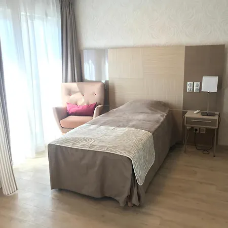 Apartment Zenao Montreuil- Croix De Chavaux
