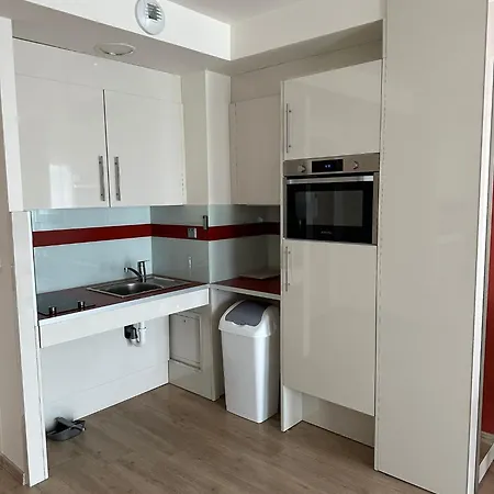 Zenao Montreuil- Croix De Chavaux * Montreuil (Seine-Saint-Denis)