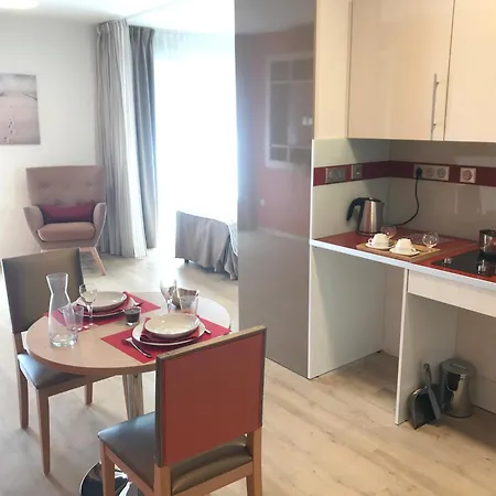Apartment Zenao Montreuil- Croix De Chavaux *