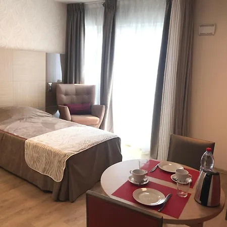 Résidence Service Senior Sully Paris Montreuil Montreuil (Seine-Saint-Denis)